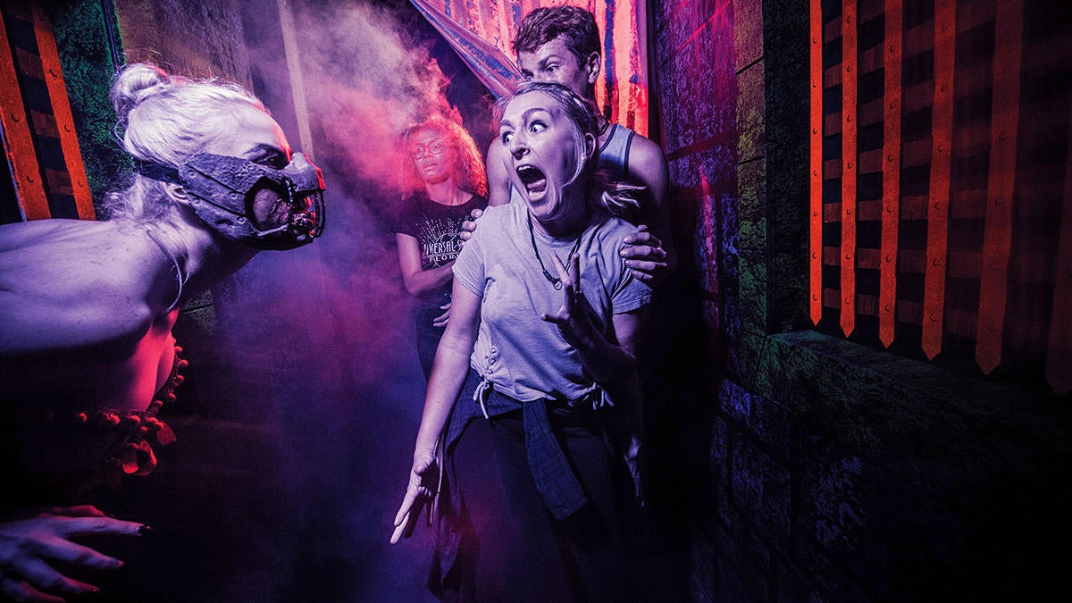 halloween-horror-nights-premium-scream